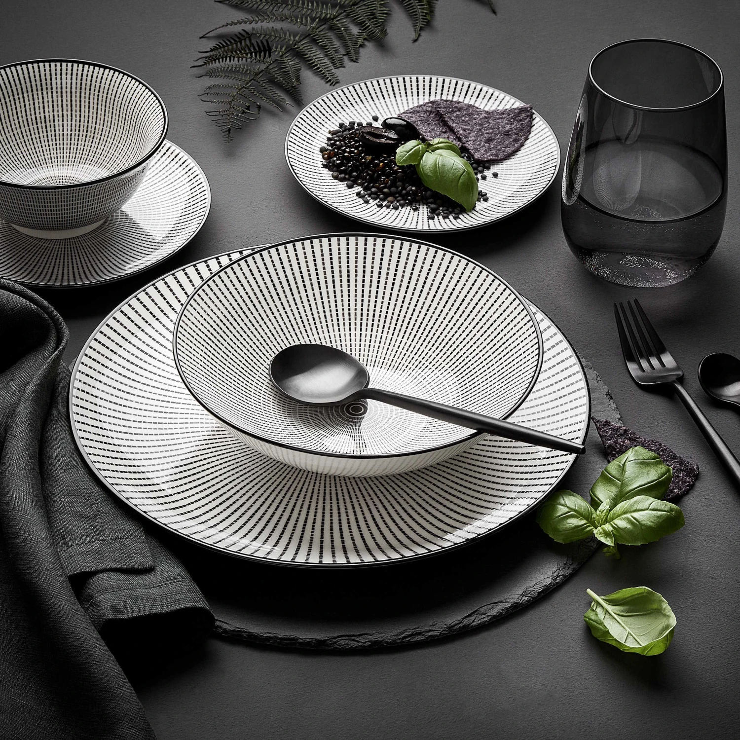 Schale Eckig 50ml DIM SUM In Schwarz-Weiß 7 Schale Eckig 50ml DIM SUM In Schwarz-Weiß – Bild 7